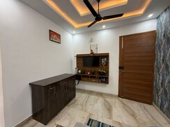 2 BHK Builder Floor For Rent in Aman Vihar