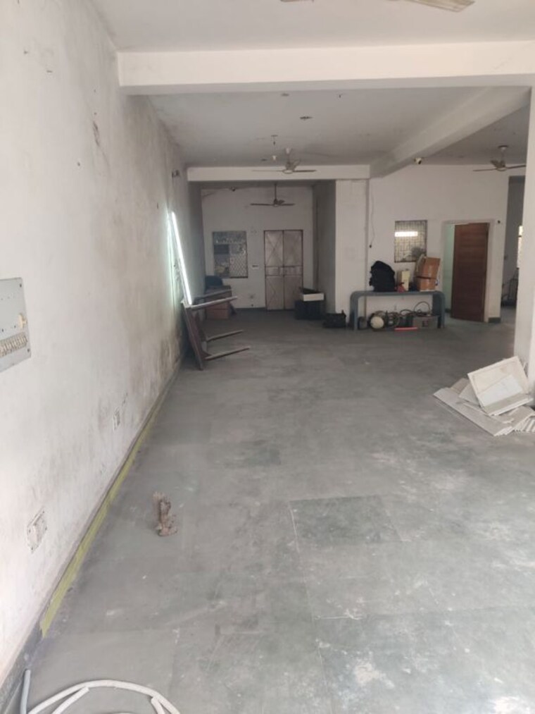 Team Area, hauz khas Commercial Office Space 1600 Sq.Ft. In Hauz Khas Delhi 9913749