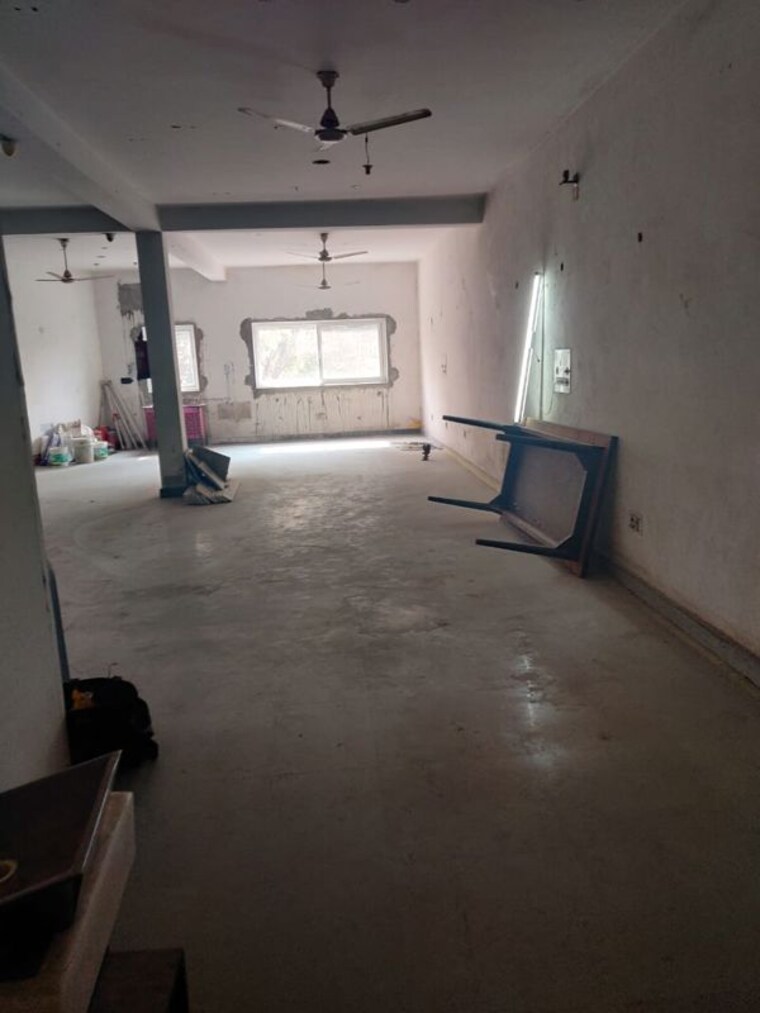 Team Area, hauz khas Commercial Office Space 1600 Sq.Ft. In Hauz Khas Delhi 9913749