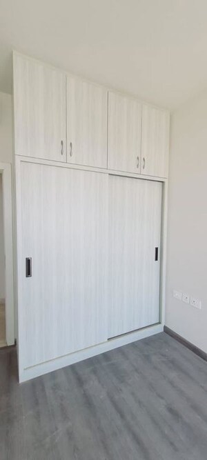 Room in 3 BHK Apartment at Ireo The Corridors, Sector 67a – for Rent