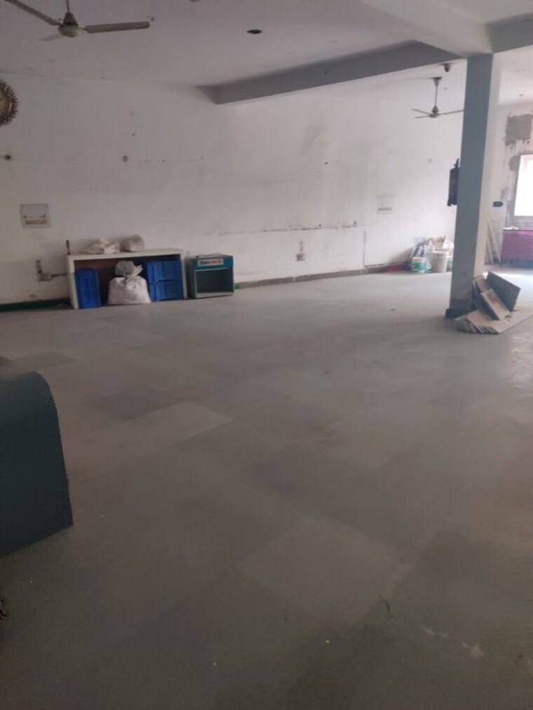 Team Area, hauz khas Commercial Office Space 1600 Sq.Ft. In Hauz Khas Delhi 9913812