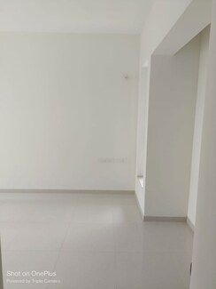 2 BHK Apartment For Sale in Kalpataru Paramount B