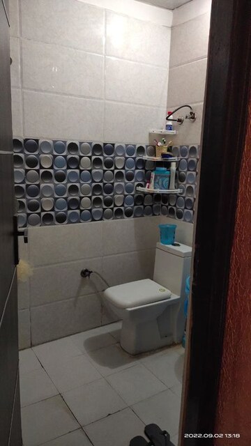 Bathroom in 2 BHK Builder Floor at ABCZ East Sapphire, Sector 45 – for Sale