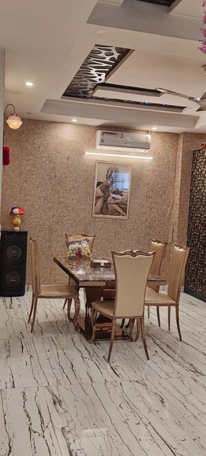 Living Room in 4 BHK Builder Floor at Maya Homes, Indrapuram – for Rent