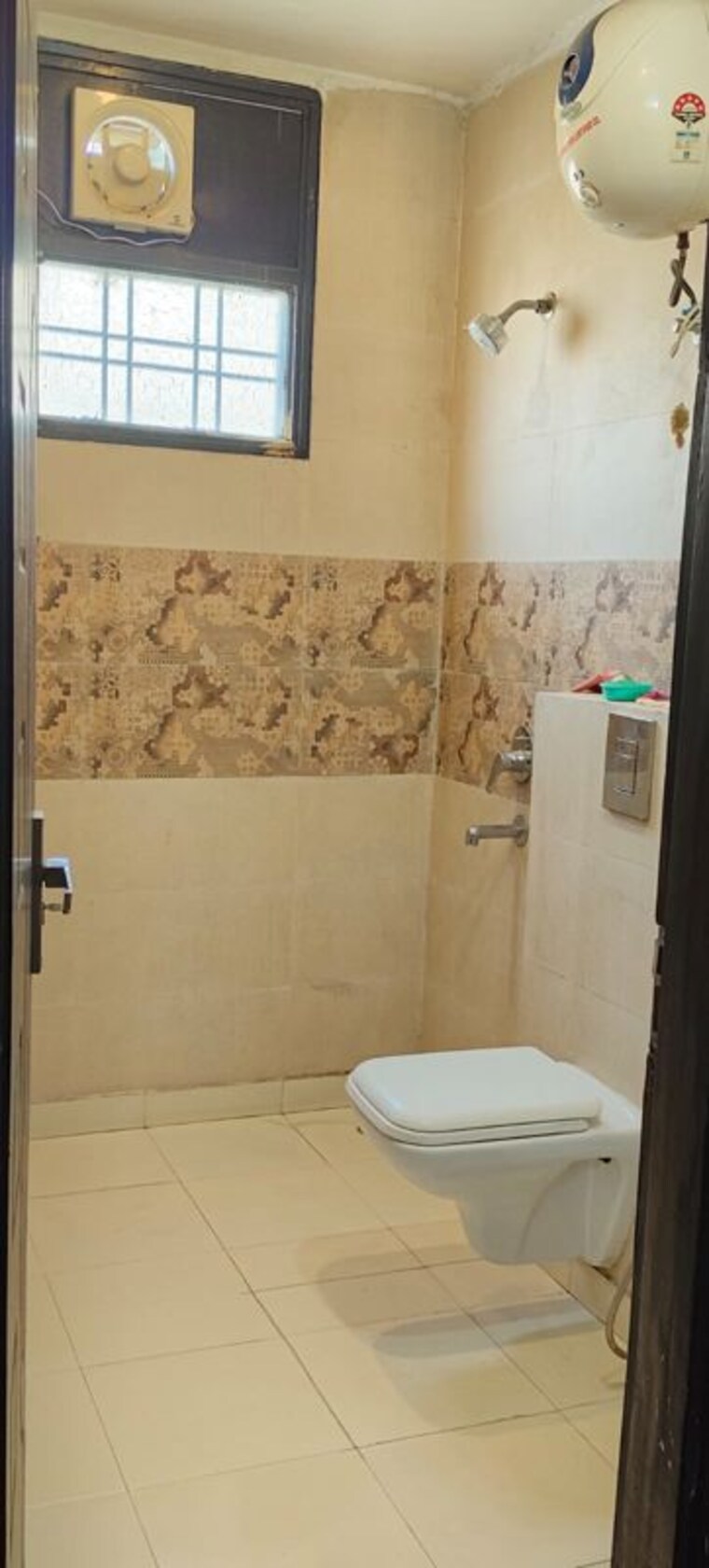 Bathroom, maya-homes 4 Bedroom 2500 Sq.Ft. Builder Floor In Indrapuram Ghaziabad 9914225