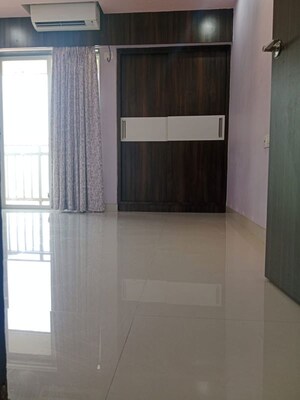2.5 BHK Apartment For Rent in Hiranandani Estate Rodas Enclave, Ghodbunder Road