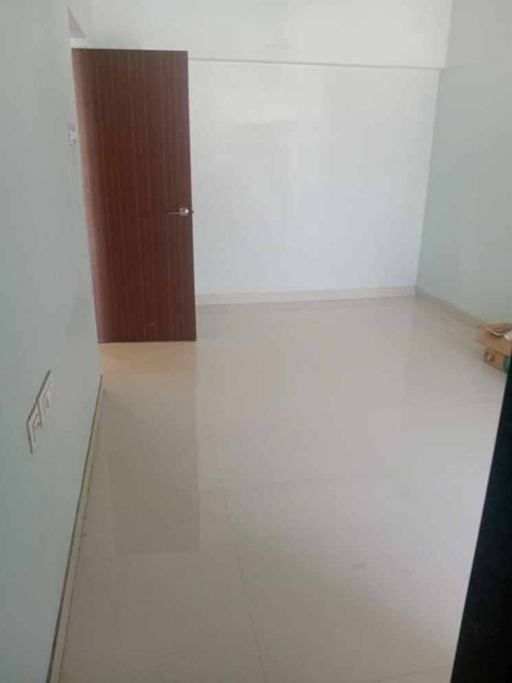 Room, hiranandani-estate-rodas-enclave 2.5 Bedroom 750 Sq.Ft. Apartment In Ghodbunder Road Thane 9914234