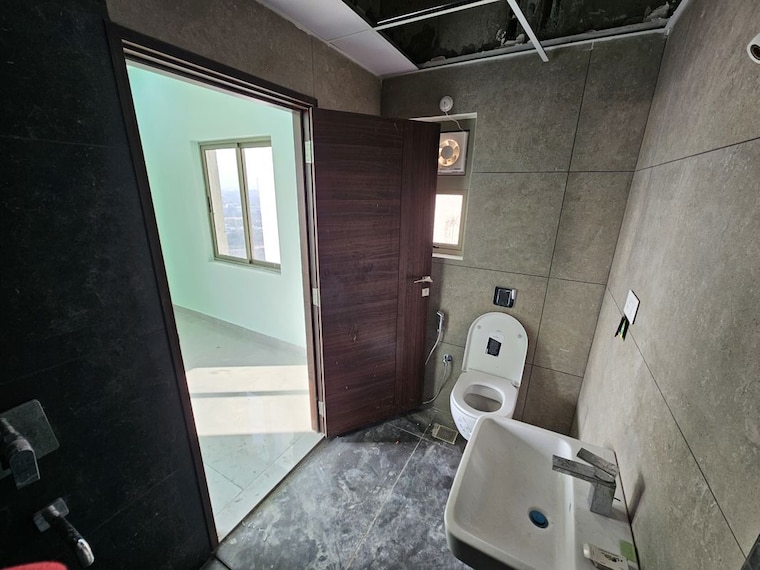 Bathroom, hallmark-treasor 3 Bedroom 1756 Sq.Ft. Apartment In Narsingi Hyderabad 9756969