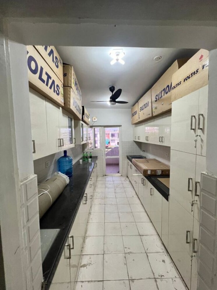 Kitchen, bptp-park-81 4 Bedroom 500 Sq.Yd. Apartment In Sector 81 Faridabad 9914297