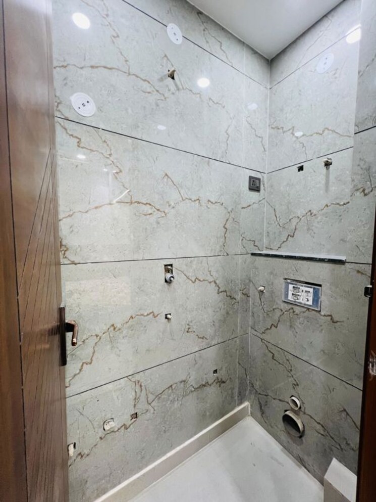 Bathroom, rama park 2 Bedroom 534 Sq.Ft. Builder Floor In Rama Park Delhi 9914525