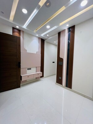 2 BHK Builder Floor For Sale in Rama Park