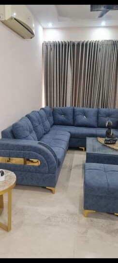 3 BHK + Servant Room Apartment For Rent in DLF The Skycourt