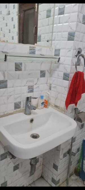 Bathroom in 3 BHK Apartment at DLF The Skycourt, Sector 86 – for Rent