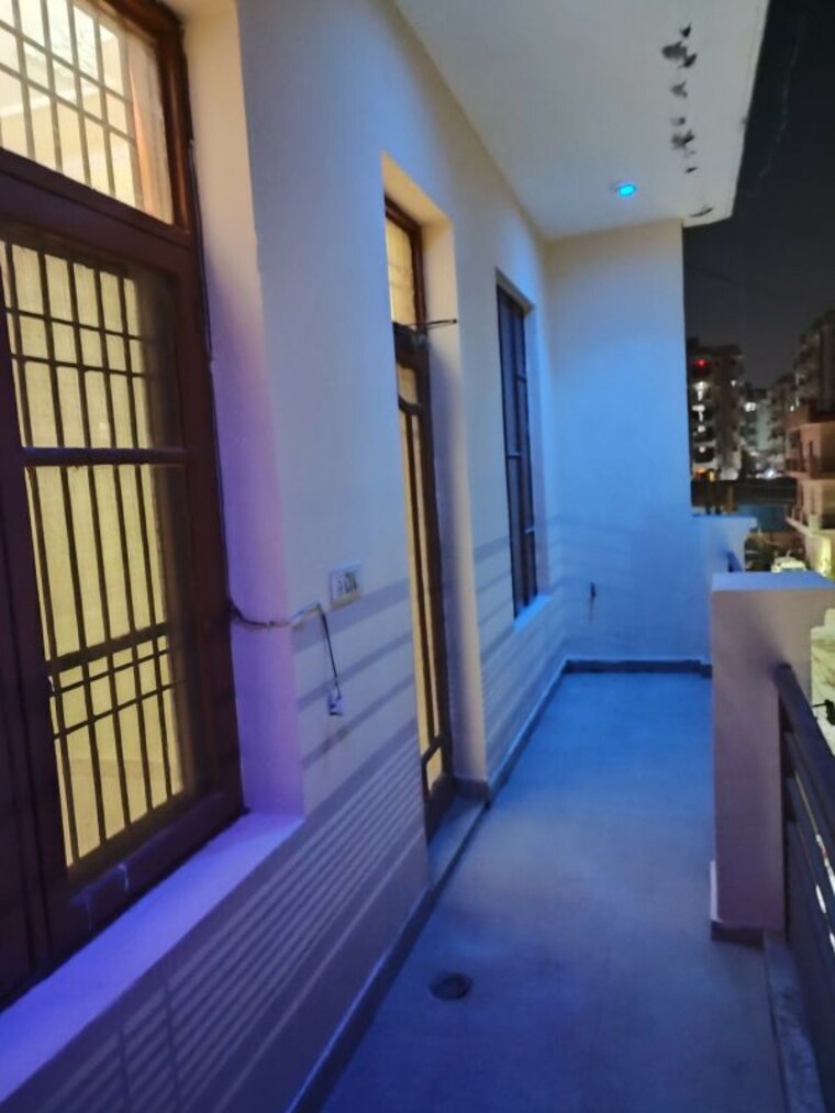 Balcony, dhakoli 2 Bedroom 122 Sq.Yd. Builder Floor In Dhakoli Zirakpur 9912468