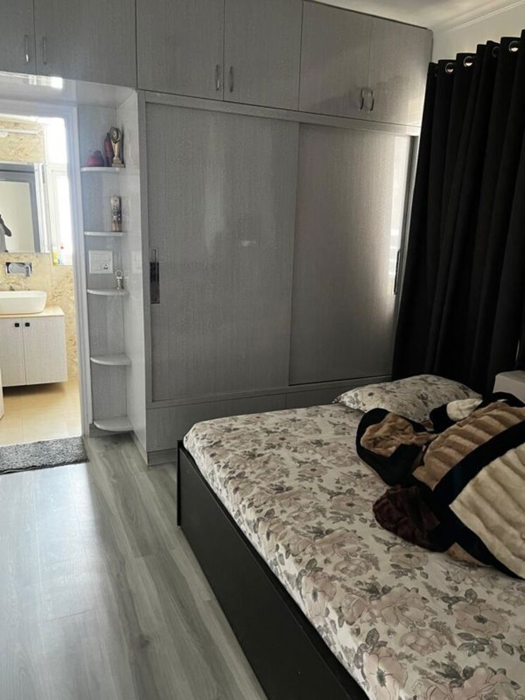 Bedroom, unitech-uniworld-gardens-2 3 Bedroom 1355 Sq.Ft. Apartment In Sector 47 Gurgaon 9914714