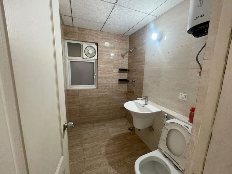 Bathroom, unitech-uniworld-gardens-2 3 Bedroom 1355 Sq.Ft. Apartment In Sector 47 Gurgaon 9914714