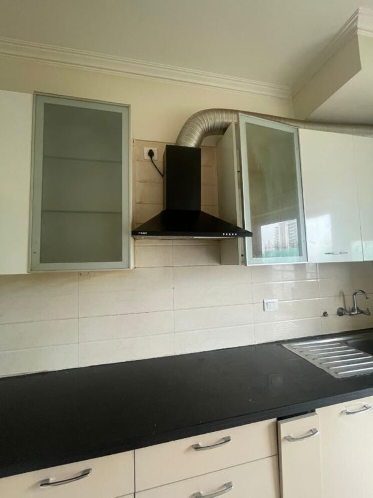 Kitchen, unitech-uniworld-gardens-2 3 Bedroom 1355 Sq.Ft. Apartment In Sector 47 Gurgaon 9914714