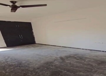 Room in 2 BHK Apartment at Ajnara Le Garden, Sector 16b Greater Noida – for Sale