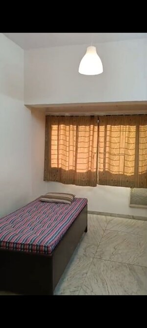 Bedroom in 1 BHK Apartment at Worli – for Rent