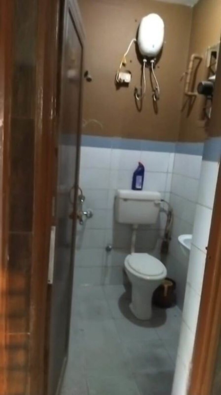 Bathroom, sapoorji-houshing-complex 2 Bedroom 680 Sq.Ft. Apartment In Rajarhat New Town Kolkata 9508237