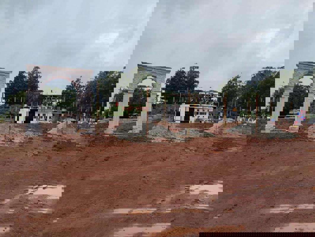 Plot For Sale in Manneguda