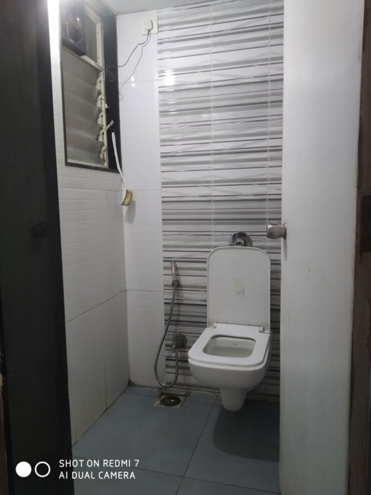 Bathroom, uttam-townscapes 2.5 Bedroom 1350 Sq.Ft. Apartment In Yerawada Pune 9914848