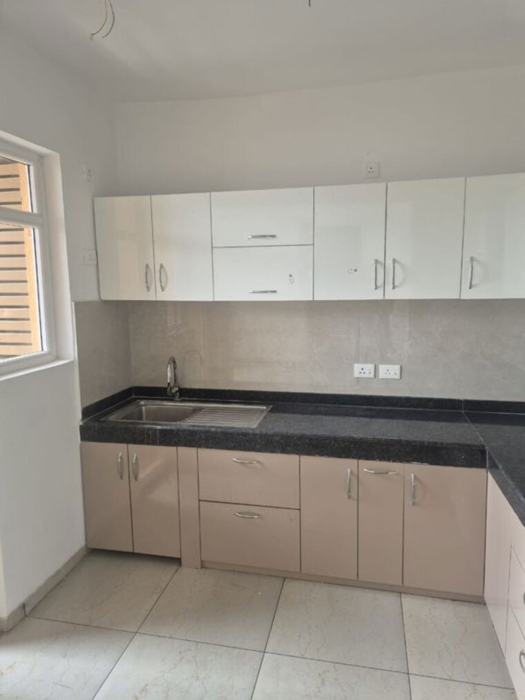Kitchen, rishita-manhattan 3.5 Bedroom 1400 Sq.Ft. Apartment In Gomti Nagar Lucknow 9914993