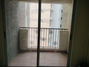 Room in 1 BHK Apartment at Lodha Codename Premier, Dombivli East – for Rent