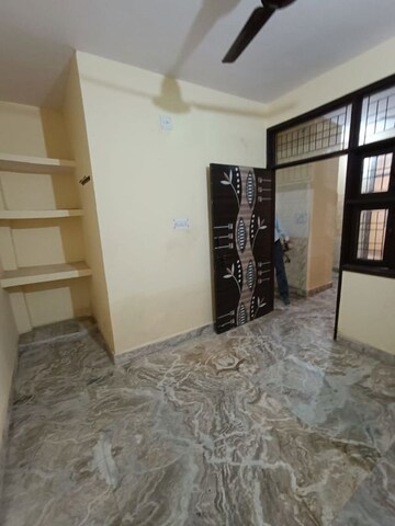 2 BHK Builder Floor For Rent in Sant Nagar