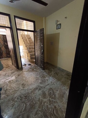 Room in 2 BHK Builder Floor at Sant Nagar – for Rent