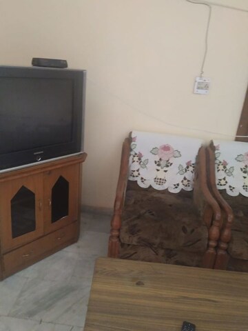 Furnished Amenities in 2 BHK Independent House at Sector 38 – for Rent
