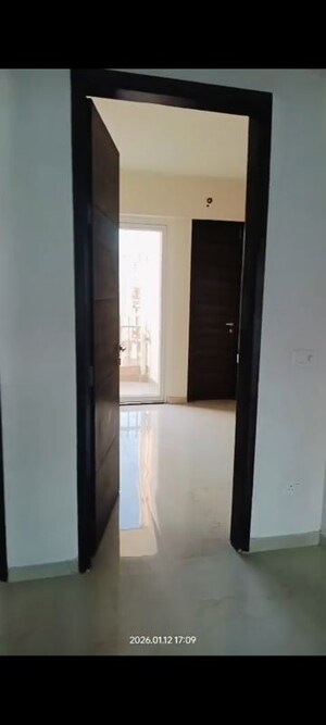 Bathroom in 2.5 BHK Apartment at Smart World Gems, Sector 89 – for Rent