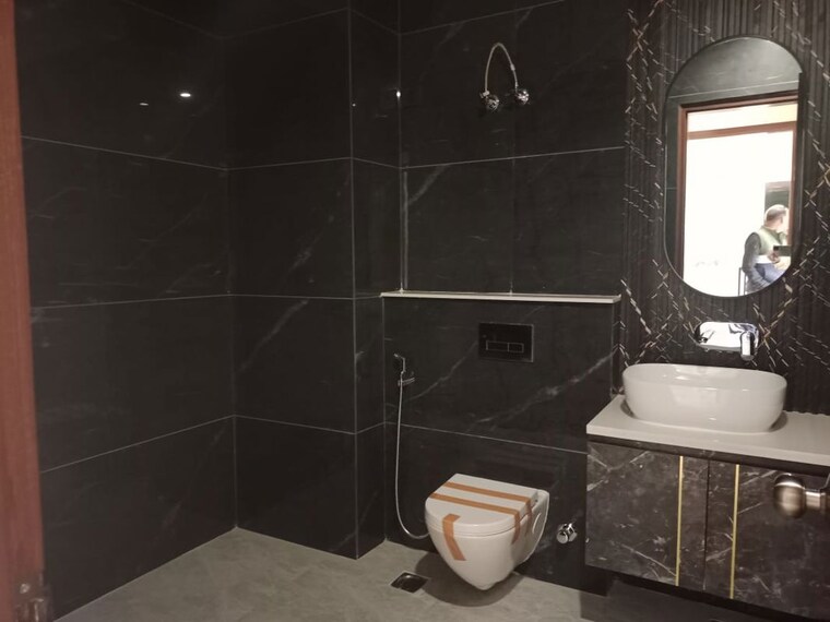 Bathroom, amolik-aster-woods 3 Bedroom 1620 Sq.Ft. Builder Floor In Sector 98 Faridabad 9915159