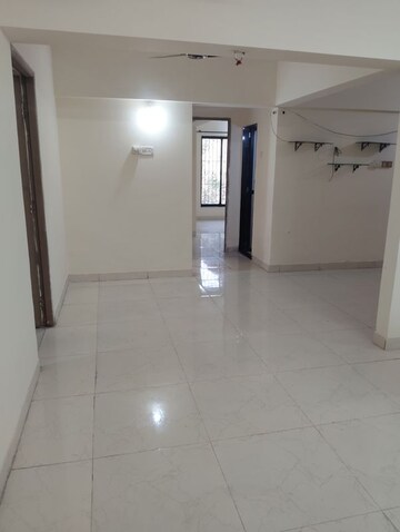 Room in 3 BHK Apartment at Chauhan Avenue, Goregaon West – for Rent