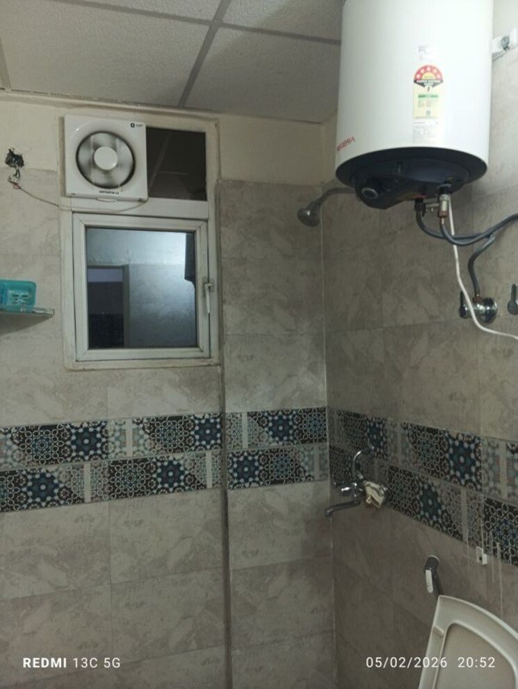 Bathroom, signature-global-city-63a 2 Bedroom 1070 Sq.Ft. Apartment In Sector 63a Gurgaon 9915290
