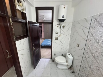 Bathroom in 3 BHK Villa at RWA Apartments Sector 41, Sector 41 – for Rent