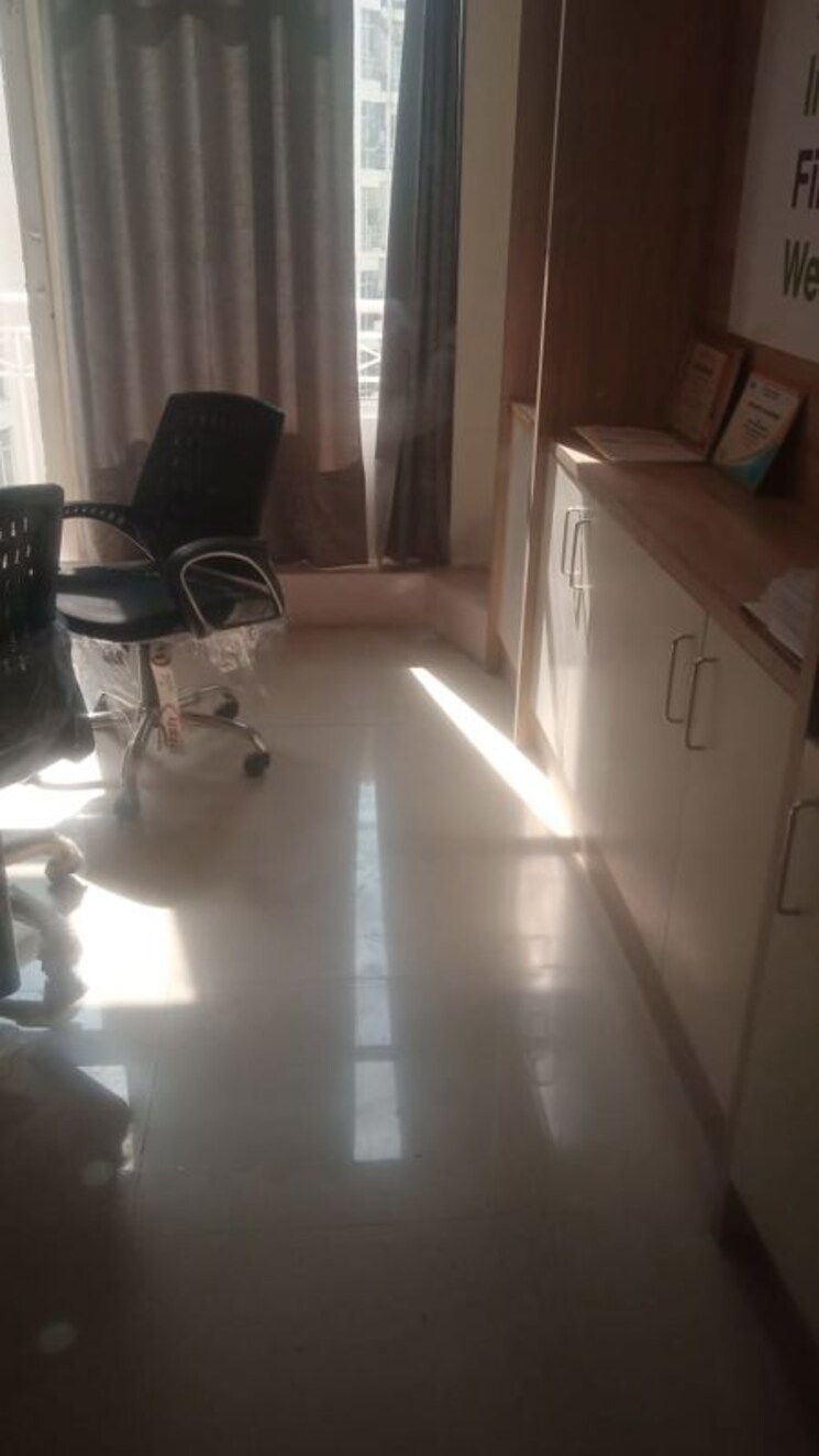 Floor Plan, gomti nagar Commercial Office Space 1000 Sq.Ft. In Gomti Nagar Lucknow 9915417