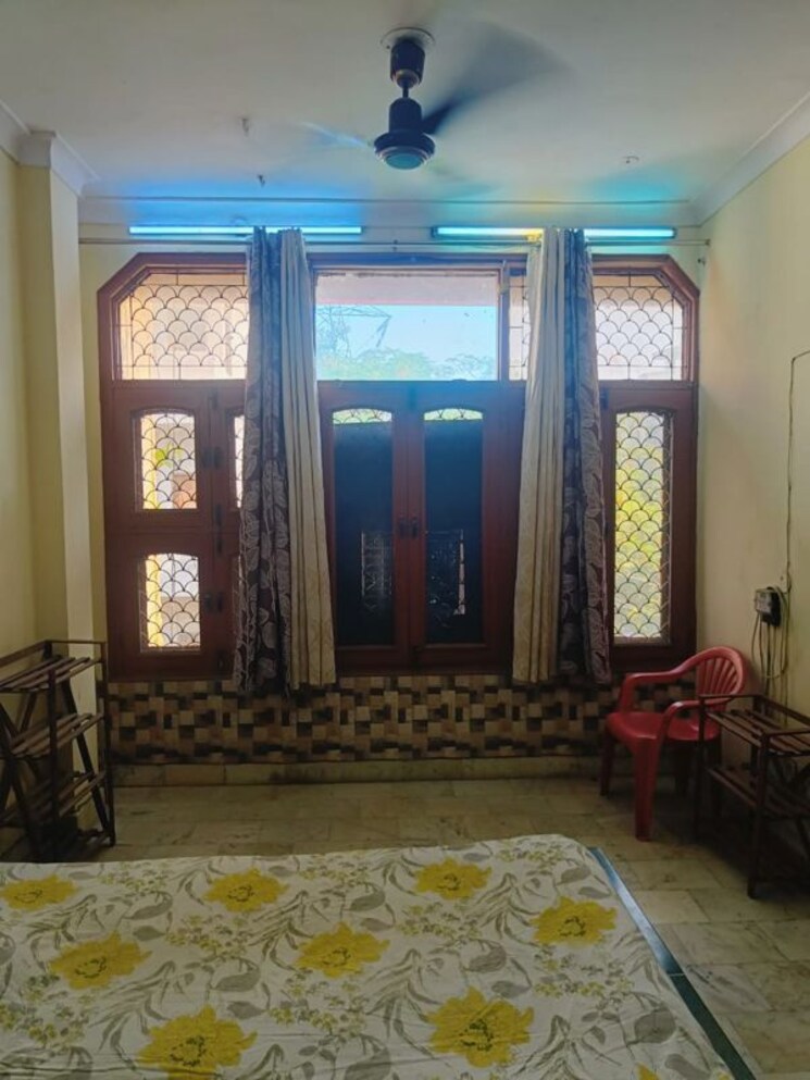 Living Room, rwa-apartments-sector-19 1 RK 300 Sq.Ft. Independent House In Sector 19 Noida 9915492