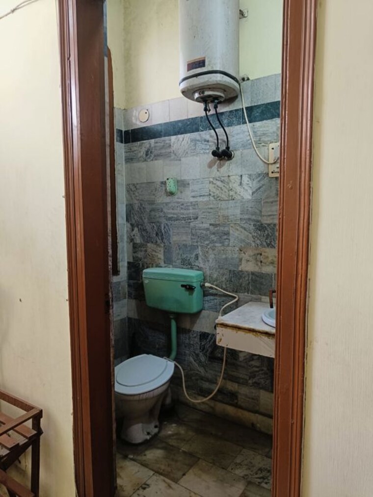 Bathroom, rwa-apartments-sector-19 1 RK 300 Sq.Ft. Independent House In Sector 19 Noida 9915492