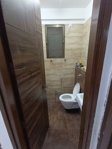 Bathroom in 1.5 BHK Apartment at Juhi Lawns, Seawoods – for Rent