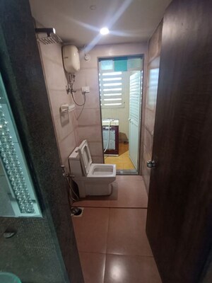 Bathroom in 1.5 BHK Apartment at Juhi Lawns, Seawoods – for Rent