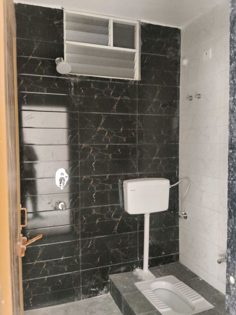 Bathroom, hoshangabad road 3 Bedroom 1400 Sq.Ft. Independent House In Hoshangabad Road Bhopal 9899934