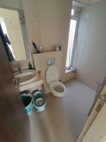 2 BHK Apartment For Rent in L & T Seawoods Residences Phase 1 Part A, Seawoods