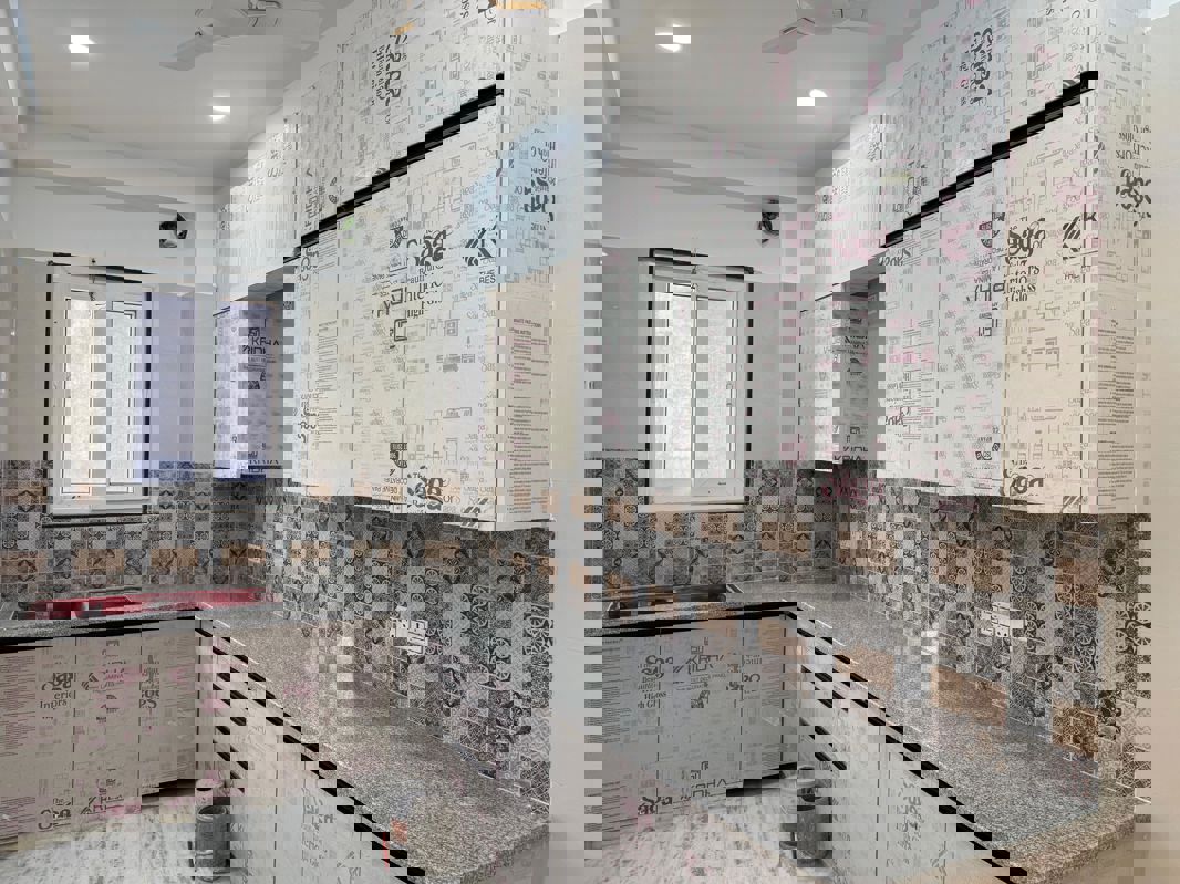 Kitchen in 2 BHK Builder Floor at Sector 46 – for Rent