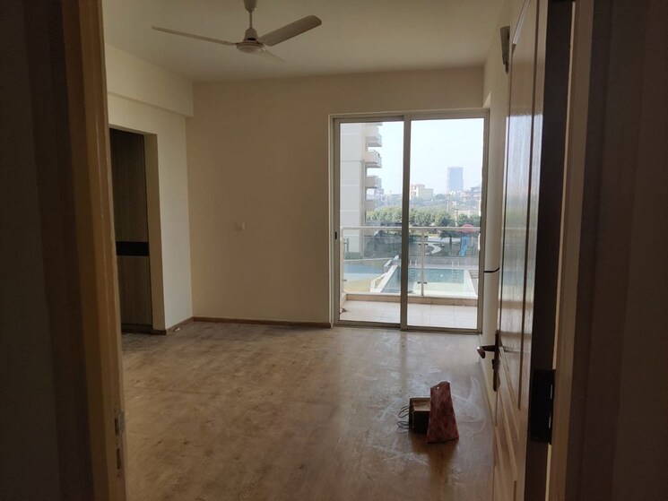Room, sector 46 2 Bedroom 1700 Sq.Ft. Builder Floor In Sector 46 Gurgaon 9915413