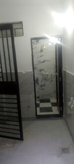 1 BHK 200 Sq.Ft. Builder Floor in Arun Yamuna Enclave