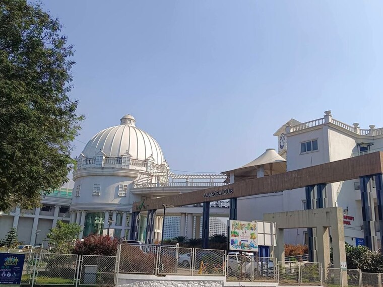 Exterior View, amanora-gateway-towers 3.5 Bedroom 2800 Sq.Ft. Apartment In Hadapsar Pune 9915586