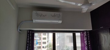 Room in 2 BHK Apartment at Eversmile CHS, Andheri West – for Rent