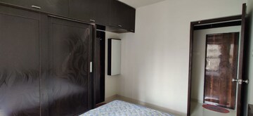 Room in 2 BHK Apartment at Eversmile CHS, Andheri West – for Rent