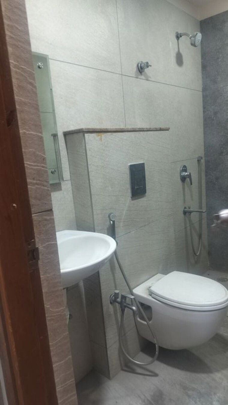 Bathroom, jubilee hills 3 Bedroom 2400 Sq.Ft. Apartment In Jubilee Hills Hyderabad 9915624
